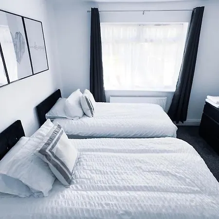 Cross Heath House Holiday home *